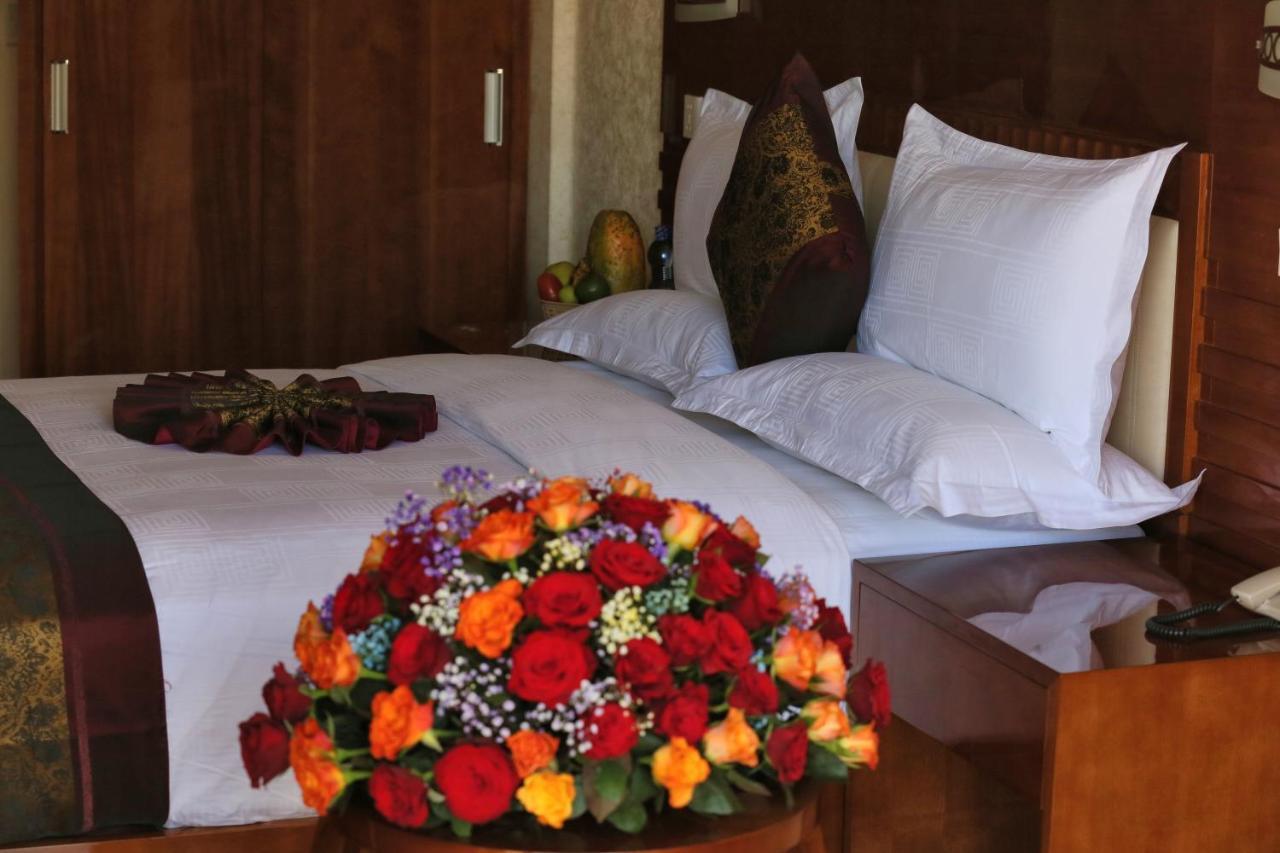 Marcen Addis Hotel Exterior foto