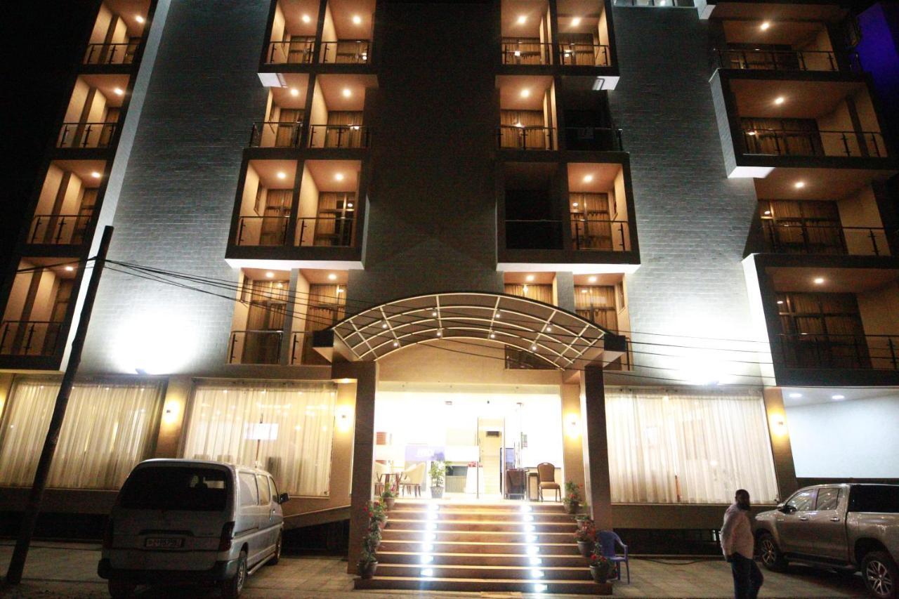 Marcen Addis Hotel Exterior foto